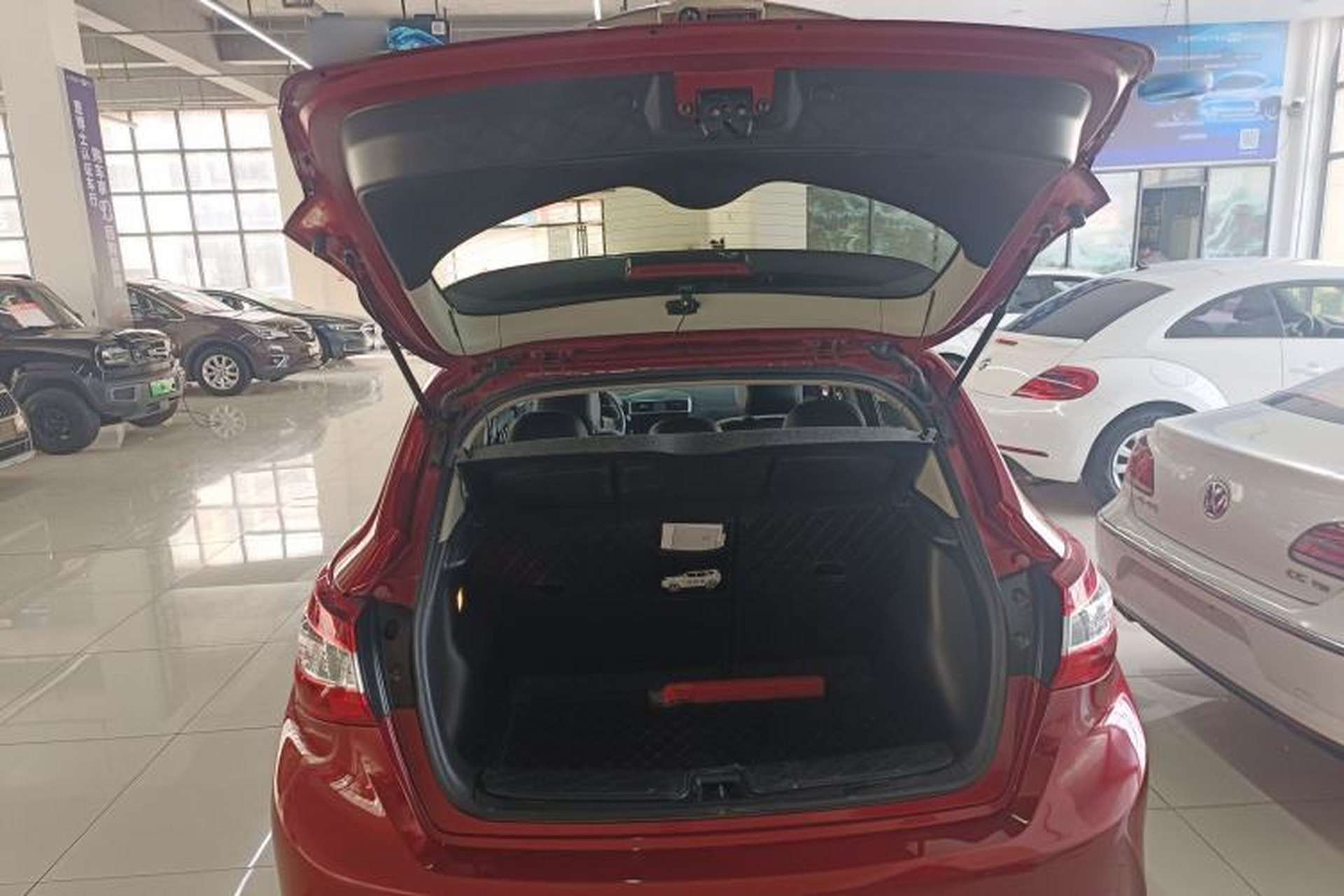 Used Nissan Tiida 2019 1.6L CVT Smart Drive Version China VI Standard Trunk