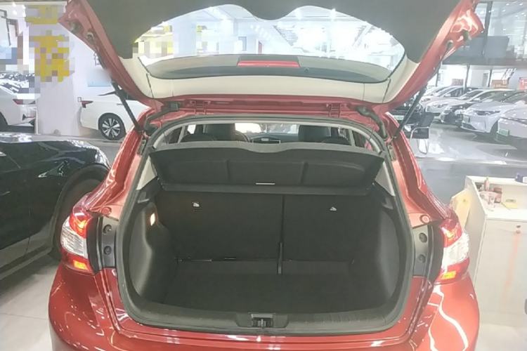 Used Nissan Tiida 2019 1.6L CVT Cool Edition China VI Standard Trunk