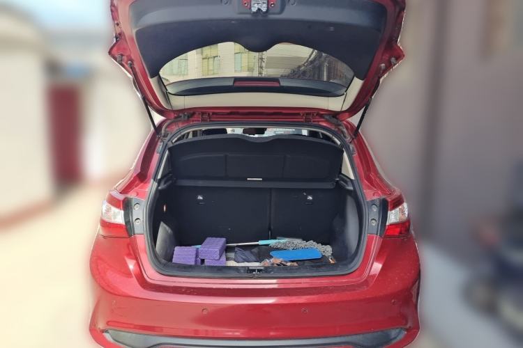 Used Nissan Tiida 2019 1.6L CVT Smart Drive Version China VI Standard Trunk