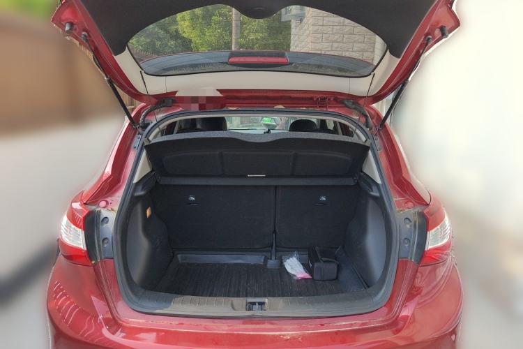 Used Nissan Tiida 2019 1.6L CVT Smart Enjoyment Version China VI Standard Trunk