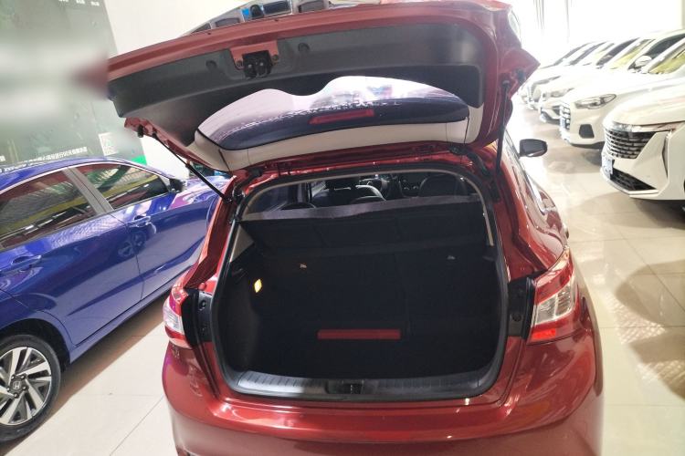 Used Nissan Tiida 2019 1.6L CVT Smart Drive Version China VI Standard Trunk
