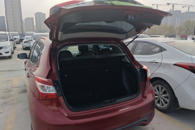 Used Nissan Tiida 2019 1.6L CVT Smart Drive Version China VI Standard Trunk