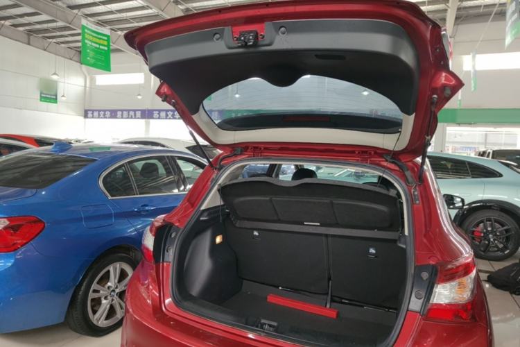 Used Nissan Tiida 2019 1.6L CVT Smart Drive Version China VI Standard Trunk