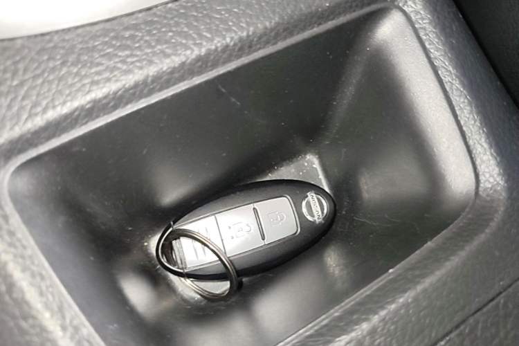 Used Nissan Tiida 2019 1.6L CVT Smart Drive Version China VI Standard Vehicle Key