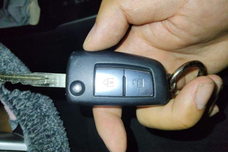 Used Nissan Tiida 2019 1.6L CVT Cool Edition China VI Standard Vehicle Key
