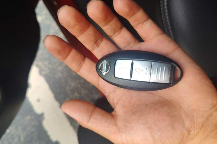 Used Nissan Tiida 2019 1.6L CVT Smart Enjoyment Version China VI Standard Vehicle Key