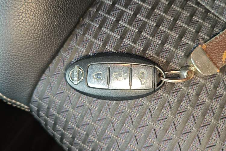 Used Nissan Tiida 2019 1.6L CVT Smart Drive Version China VI Standard Vehicle Key