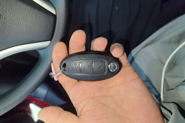 Used Nissan Tiida 2019 1.6L CVT Smart Drive Version China VI Standard Vehicle Key