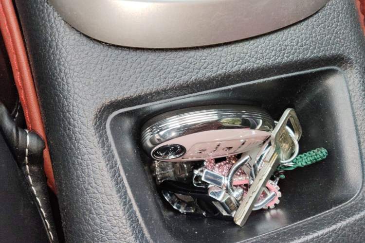 Used Nissan Tiida 2019 1.6L CVT Smart Drive Version China VI Standard Vehicle Key
