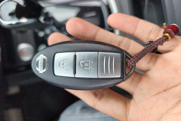 Used Nissan Tiida 2019 1.6L CVT Smart Drive Version China V Standard Vehicle Key