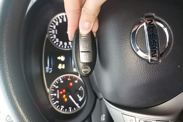 Used Nissan Tiida 2019 1.6L CVT Smart Enjoyment Version China VI Standard Vehicle Key