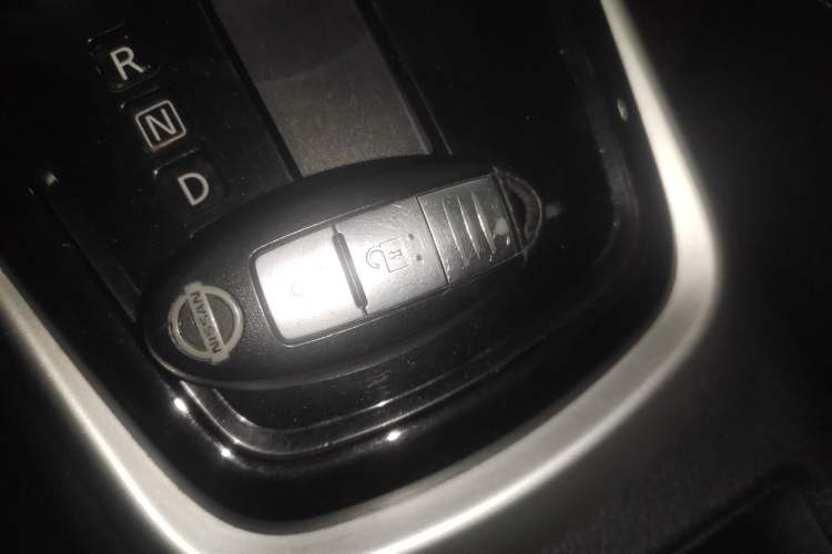 Used Nissan Tiida 2019 1.6L CVT Smart Drive Version China VI Standard Vehicle Key