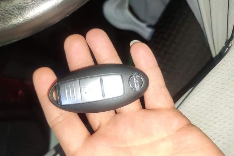 Used Nissan Tiida 2019 1.6L CVT Smart Enjoyment Version China VI Standard Vehicle Key