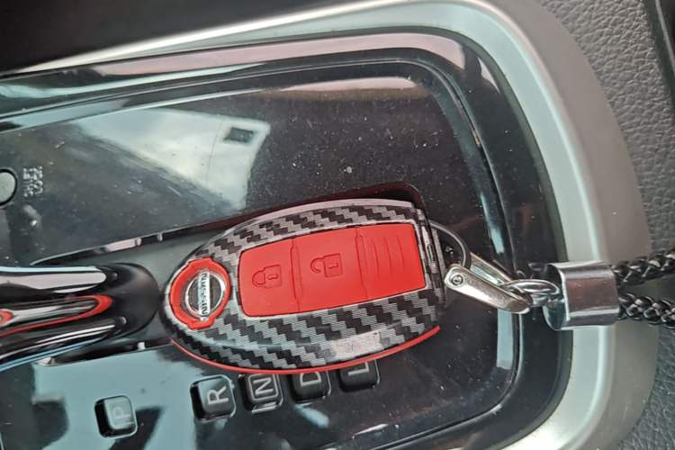 Used Nissan Tiida 2019 1.6L CVT Smart Drive Version China VI Standard Vehicle Key