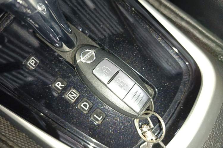 Used Nissan Tiida 2019 1.6L CVT Smart Enjoyment Version China VI Standard Vehicle Key