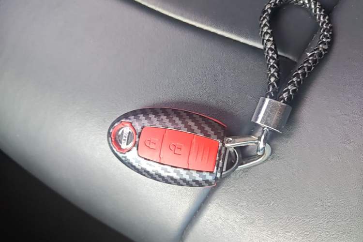 Used Nissan Tiida 2019 1.6L CVT Smart Drive Version China VI Standard Vehicle Key