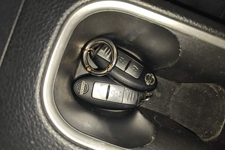 Used Nissan Tiida 2019 1.6L CVT Smart Drive Version China VI Standard Vehicle Key
