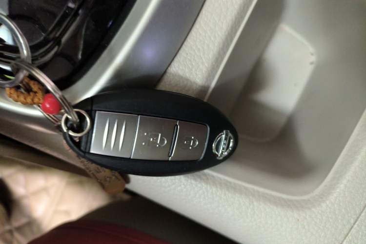 Used Nissan Tiida 2019 1.6L CVT Smart Enjoyment Version China V Standard Vehicle Key