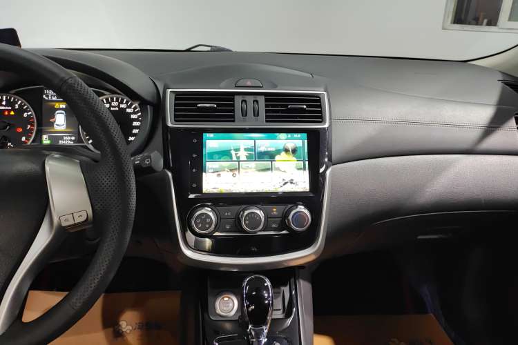 Used Nissan Tiida 2019 1.6L CVT Smart Drive Version China VI Standard Audio And AC Panel