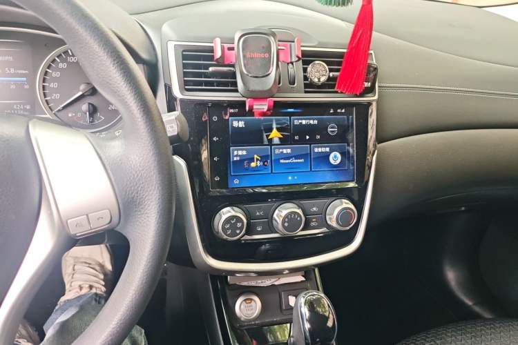 Used Nissan Tiida 2019 1.6L CVT Smart Drive Version China VI Standard Audio And AC Panel