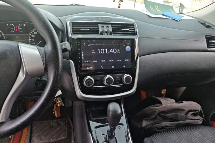 Used Nissan Tiida 2019 1.6L CVT Cool Edition China VI Standard Audio And AC Panel