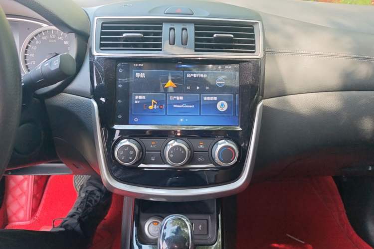 Used Nissan Tiida 2019 1.6L CVT Smart Drive Version China VI Standard Audio And AC Panel