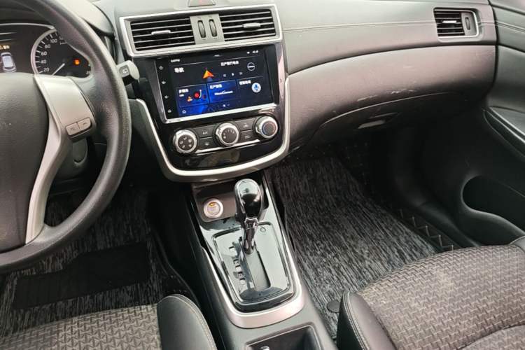 Used Nissan Tiida 2019 1.6L CVT Smart Drive Version China VI Standard Audio And AC Panel