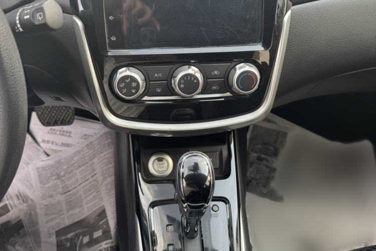 Used Nissan Tiida 2019 1.6L CVT Smart Enjoyment Version China VI Standard Audio And AC Panel