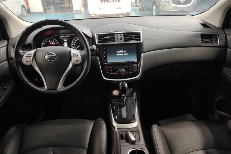 Used Nissan Tiida 2019 1.6L CVT ZhiZun Edition China VI standard Audio And AC Panel