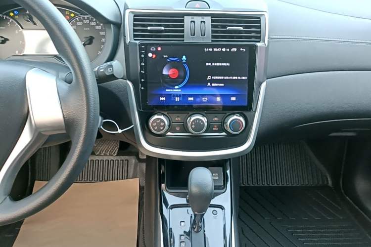 Used Nissan Tiida 2019 1.6L CVT Cool Edition China VI Standard Audio And AC Panel