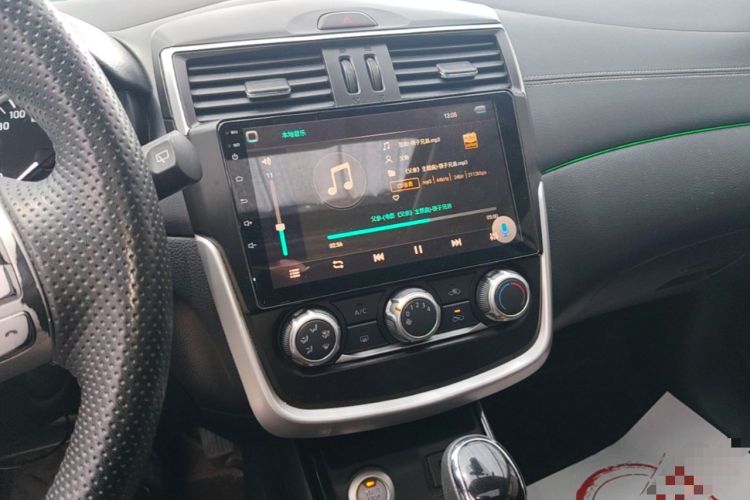Used Nissan Tiida 2019 1.6L CVT Smart Drive Version China V Standard Audio And AC Panel