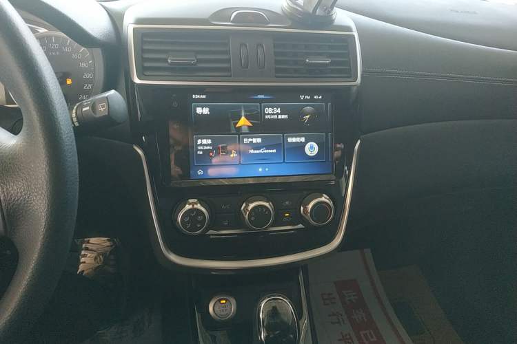 Used Nissan Tiida 2019 1.6L CVT Smart Drive Version China VI Standard Audio And AC Panel