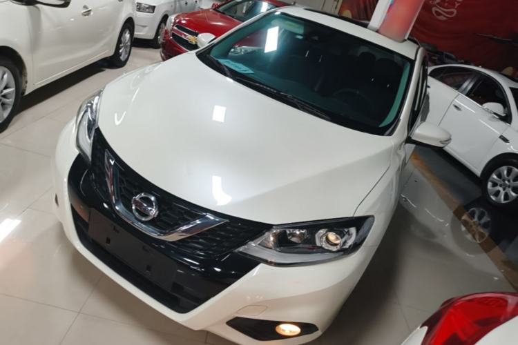 Used Nissan Tiida 2019 1.6L CVT ZhiZun Edition China VI standard Guazi used car, China used car export, Used car for sale, Used  cars, Cheapest cars for sale