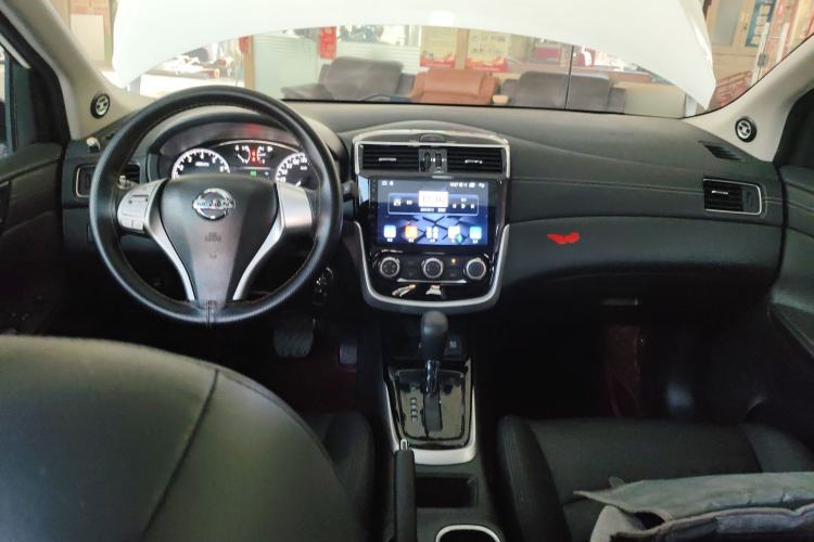 Used Nissan Tiida 2019 1.6L CVT Cool Edition China VI Standard Center Console