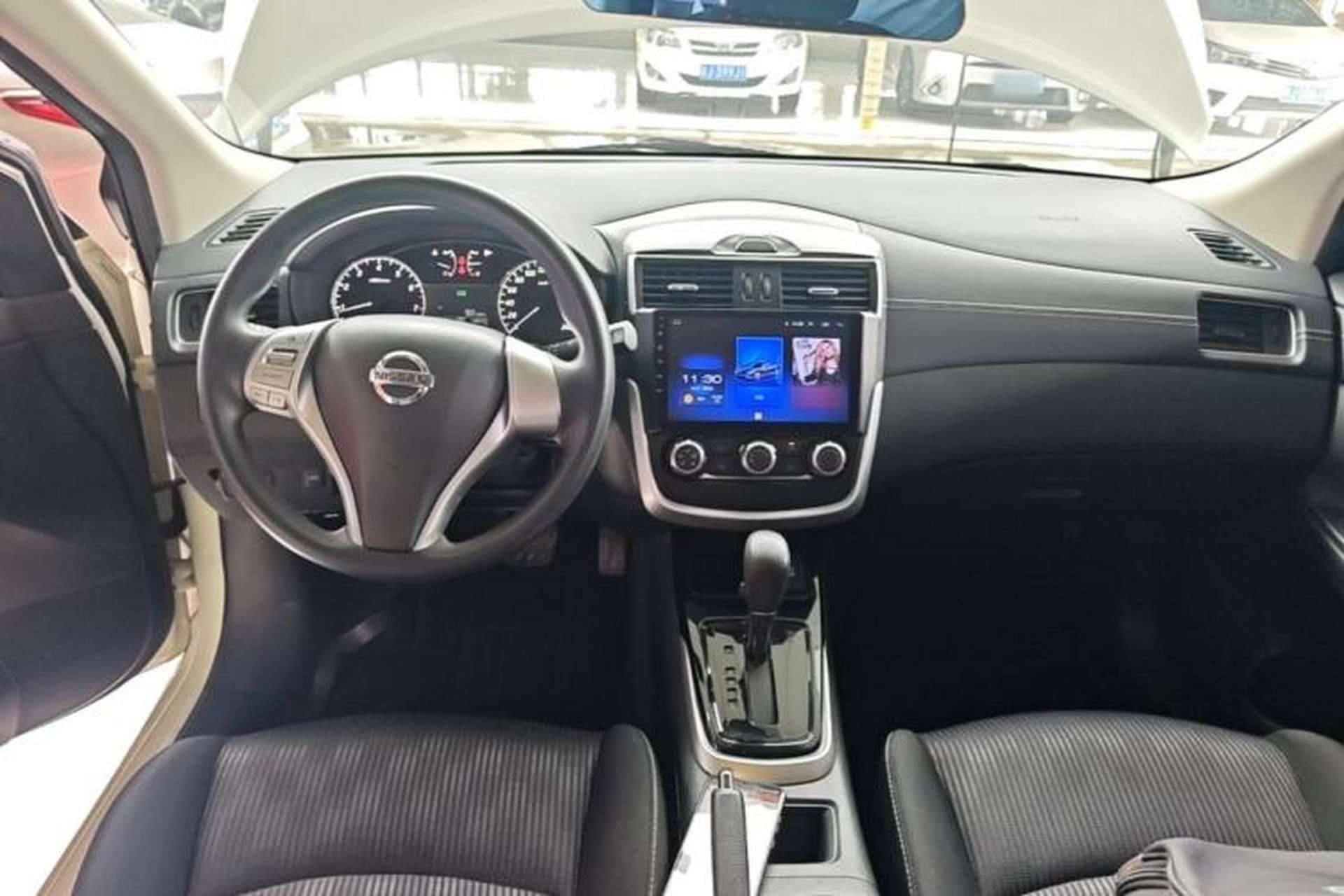 Used Nissan Tiida 2019 1.6L CVT Cool Edition China VI Standard Center Console