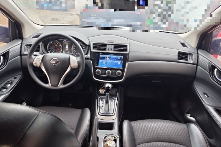 Used Nissan Tiida 2019 1.6L CVT Smart Drive Version China VI Standard Center Console