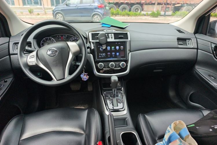 Used Nissan Tiida 2019 1.6L CVT Cool Edition China VI Standard Center Console