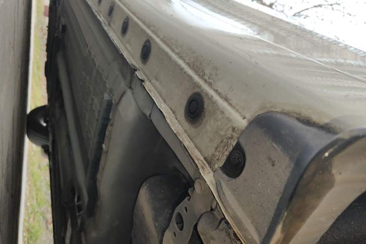 Used Nissan Tiida 2019 1.6L CVT Smart Drive Version China VI Standard Chassis Rear Left
