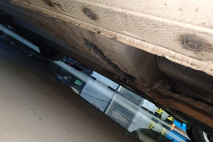 Used Nissan Tiida 2019 1.6L CVT Smart Drive Version China VI Standard Chassis Rear Left