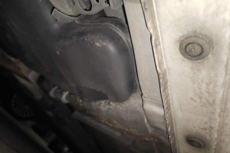 Used Nissan Tiida 2019 1.6L CVT Smart Drive Version China V Standard Chassis Rear Right
