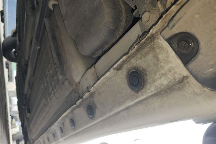 Used Nissan Tiida 2019 1.6L CVT Smart Drive Version China VI Standard Chassis Rear Right