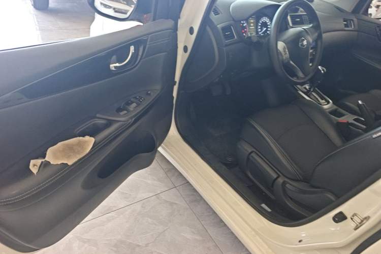 Used Nissan Tiida 2019 1.6L CVT Smart Enjoyment Version China V Standard Driver Seat