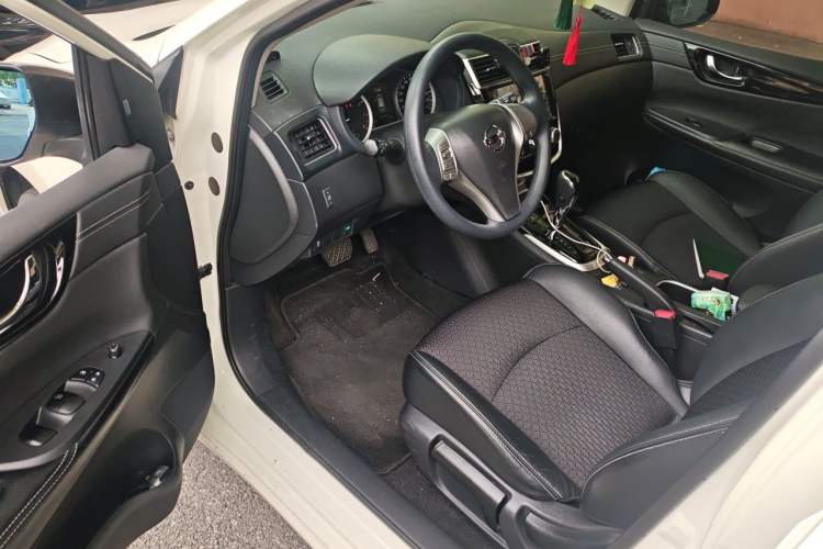 Used Nissan Tiida 2019 1.6L CVT Smart Drive Version China VI Standard Driver Seat