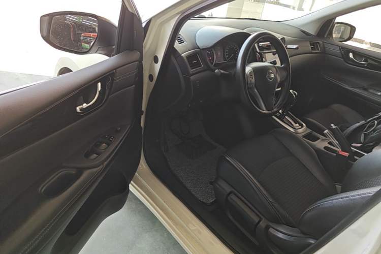 Used Nissan Tiida 2019 1.6L CVT Smart Drive Version China VI Standard Driver Seat