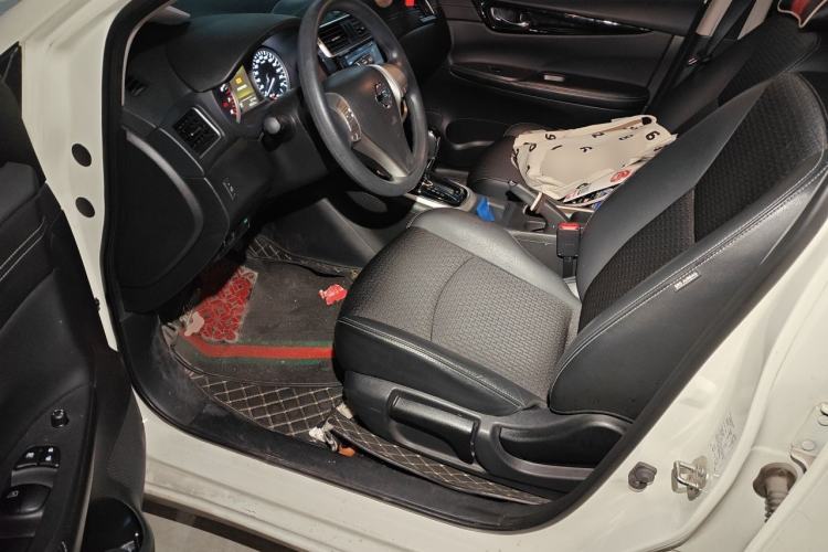 Used Nissan Tiida 2019 1.6L CVT Smart Drive Version China VI Standard Driver Seat