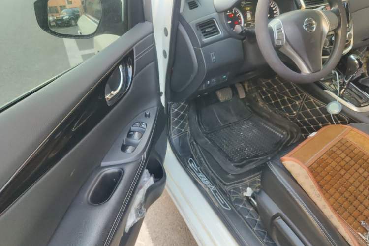 Used Nissan Tiida 2019 1.6L CVT Smart Drive Version China VI Standard Driver Seat