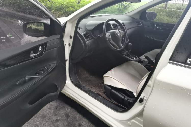 Used Nissan Tiida 2019 1.6L CVT Cool Edition China VI Standard Driver Seat