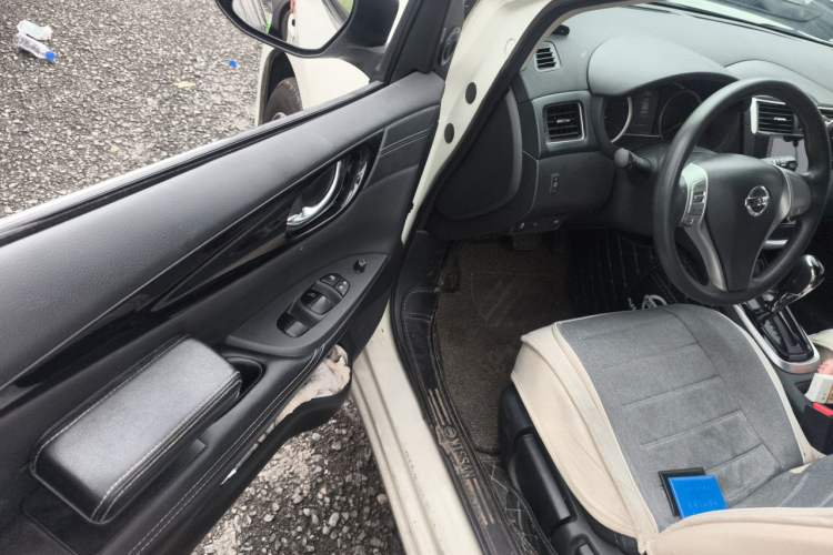 Used Nissan Tiida 2019 1.6L CVT Smart Drive Version China VI Standard Driver Seat