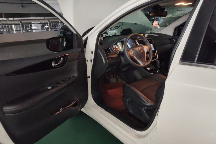 Used Nissan Tiida 2019 1.6L CVT Smart Drive Version China V Standard Driver Seat