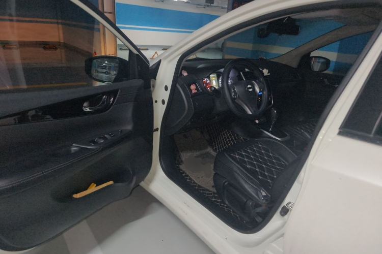 Used Nissan Tiida 2019 1.6L CVT Smart Drive Version China VI Standard Driver Seat